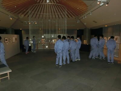 美術館のアート作品に挑戦しました