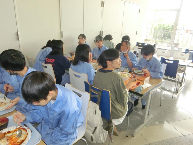 日本大学工学部で昼食